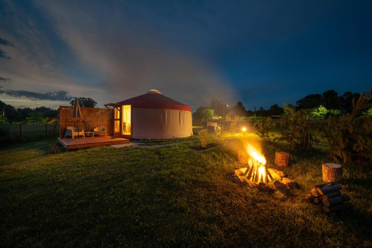 Izera Glamping Adults - Luksusowe Jurty&Spa Gajowka  エクステリア 写真